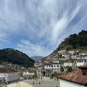 https://arben-qemeri-guest-house.albaniahotels.org